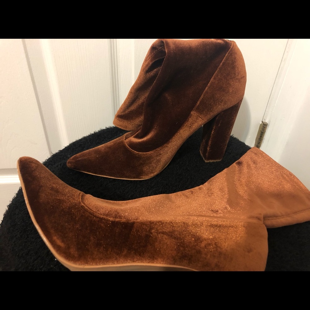 Ankle Booots